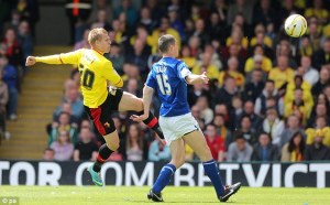 article-2323326-19BD2A95000005DC-864_634x395